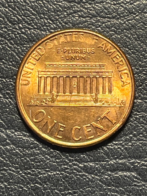 Lincoln-Memorial-Cent-1993--Hit-Before-Or-After-Minting-Process?